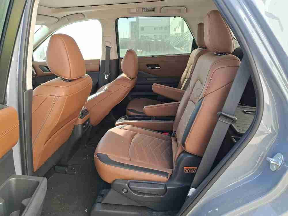 السلام عليكم 
للبيع نيسان باثفندر موديل 2025 واصل ميناء العقبه 20/2/202
البيع بدون تصليح السعر 230 
بلاتينيوم
للاستفسار ***********
