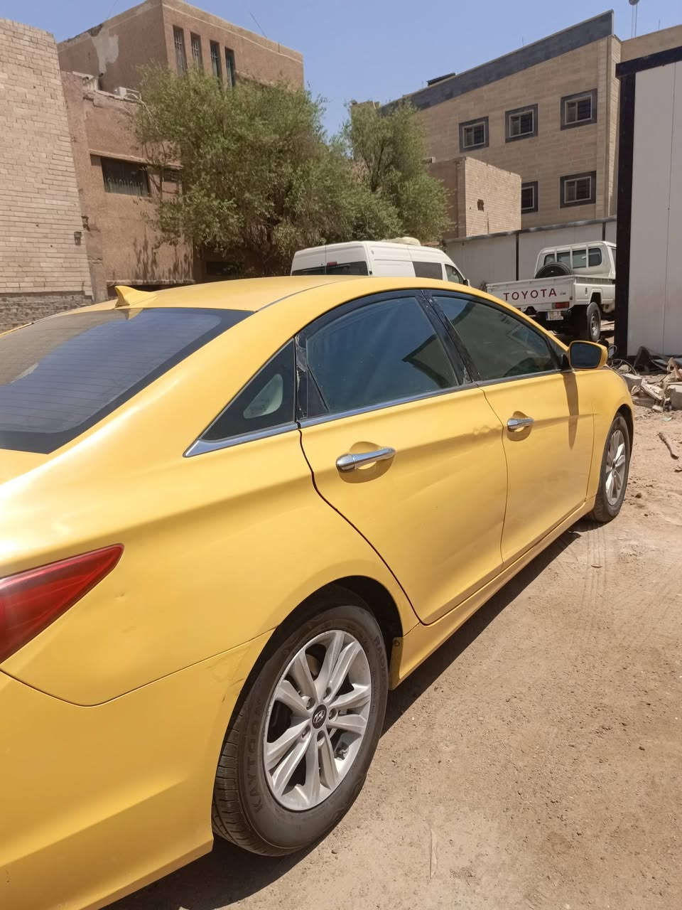 سلام عليكم للبيع سوناته2012 امريكي
حادثهه جاملع مبدل فقط مابيهه عابر والباقي كفاله سياره جاهزه  تبريد ثلج رقم نكليزي  ذي قار بسمي السعر 83 وبيهه مجال الاستفسار ***********
