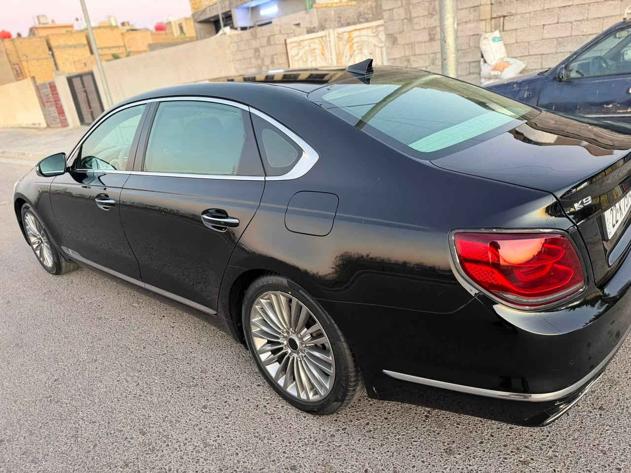 السلام عليكم كيا كوريس موديل 2021
فول موصفات للأخير vip شنو الي بالك من مواصفات بيه 
بيه 4 قطع جاملغات ثنين وباب السكن والبنيد صبغ فقط 
السياره جاهزه ع آخر حبايه بدون ي نقص محرك جديد طابوكه كامله ودهن الكير مبدل موجود تصوير كامل 
السعر 185 وبيه مجال مكانه بغداد الشعب 
‏***********
