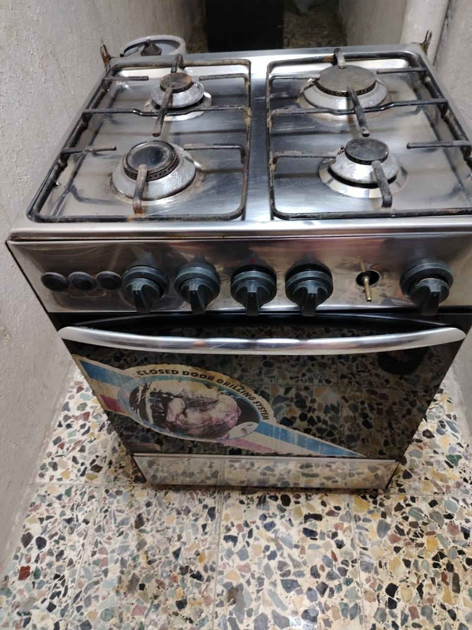 طباخ نضيف وشغال مكان دورة سعر واحد ٩٠ وبي مجال


**إذا كنت صاحب هذا الإعلان وتريد حذفه لأي سبب، رجاءا أرسل رسالة إلى الدعم الفني**