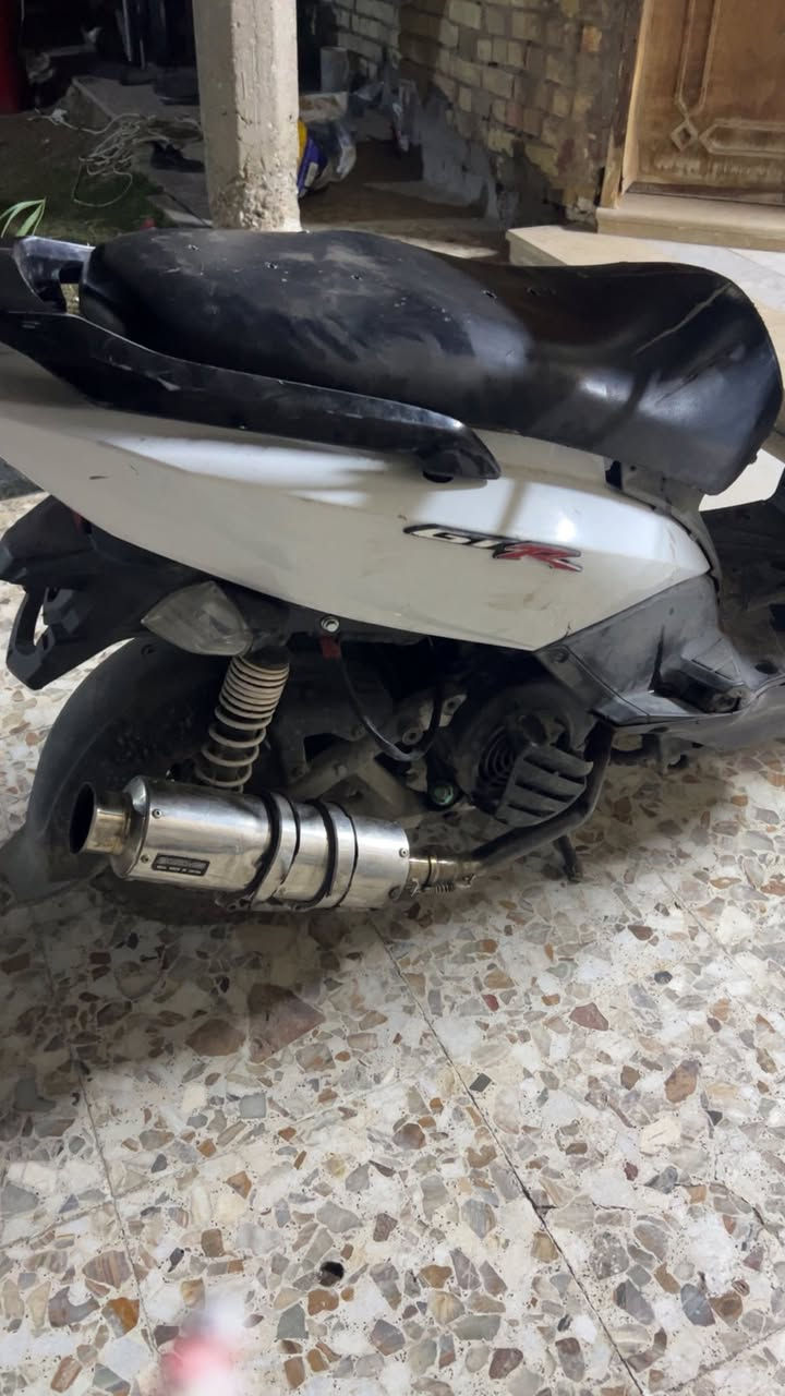 سلام عليكم اخوان 
جيتي ار للبيع 
مكينه توني مجفتها 
سلف جديد باتري جديد
صالونصه رياضي 
البجم موجود مالتها يحتاجله ترتيب
سعر 450 قفل 
تواصل ***********
