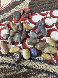 أحجار قديمة • تحف ومقتنيات • بغداد