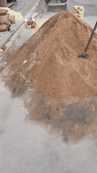 سلام عليكم يوجد عمال تصعيد المواد كية رمل 45الف طن سمن 15 الف سيارة رمل 100الف دبل طابوك 100 الف كية تراب 50 الف الف طابوكة الف30 تنكير وزرة غرفة كاملة 60الف ورزق هلى الله رقم تليفوني ***********
