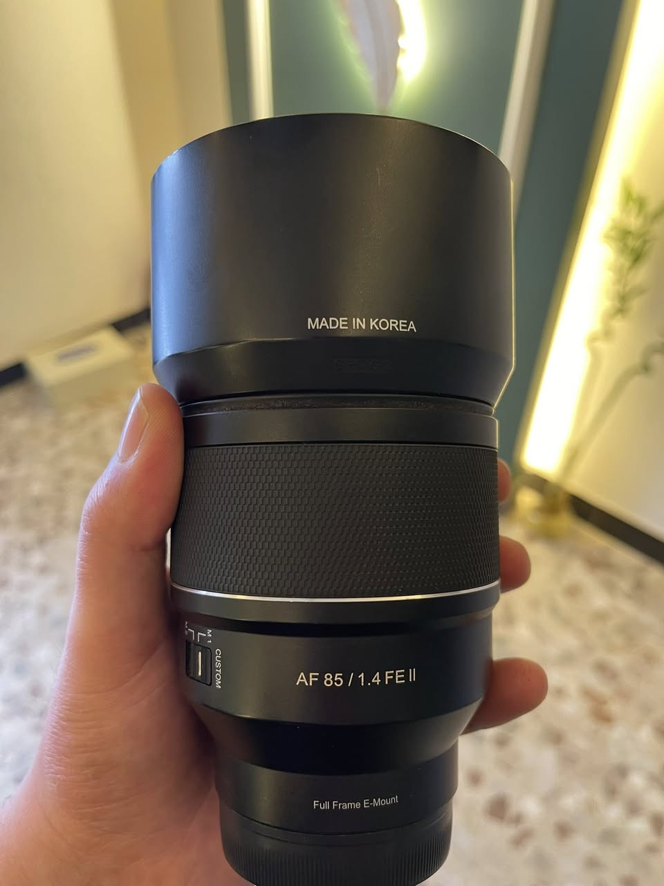 السلام عليكم عدسة للكاميرات السوني 85   فتحة 4-1 للبيع مستعجل عليها جديدة ونظافة 99% مكاني بغداد 
للجادين المراسلة او الاتصال *********** 
قيم واخذها
