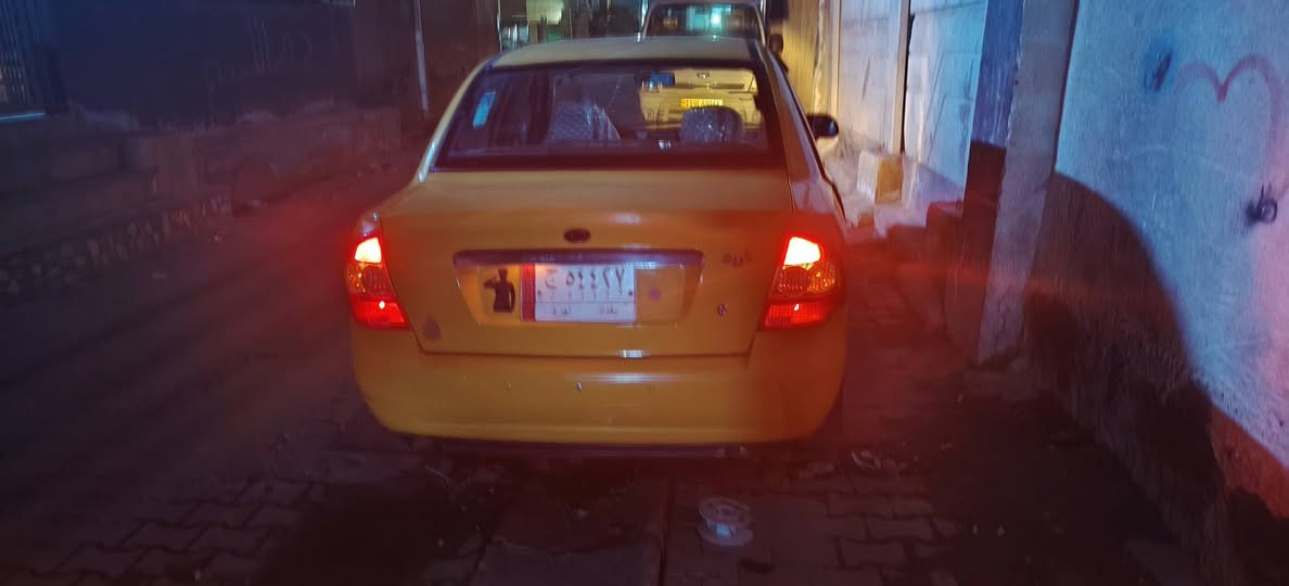 السلام عليكم سياره طيبه 2016مكفوله بس هلالات معمره مكينه كير حداديه تبريد كله جديد لسعر 37  حي اور رقم الهاتف ***********
