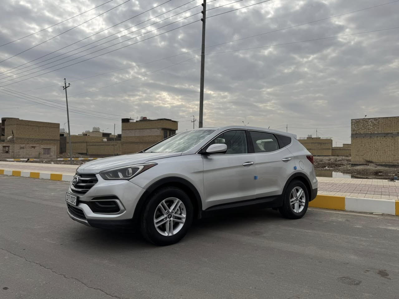 سلام عليكم سنتافي 2018🔴🔥 سيارة وارد أمريكي حادثة فقط بنيد 🔴 سيارة 4 سلندر نص فول مواصفات اعتيادية تحكم ستيرن انضمة قيادة نضام فينو سماعات كامرة خلفية دوارة دواخل جلد مطعم لونين سيارة ب الحقيقة تخبل احلى من الصور ماشية 95m🔴فقططط سيارة كارتون مال بيت وما متعوبة وكلش محافضين عليها دينار ما تذب علية  مكان السيارة ناصرية للاستفسار ‭٠٧٧٣ ٢٠٤ ٨١٦٦‬
