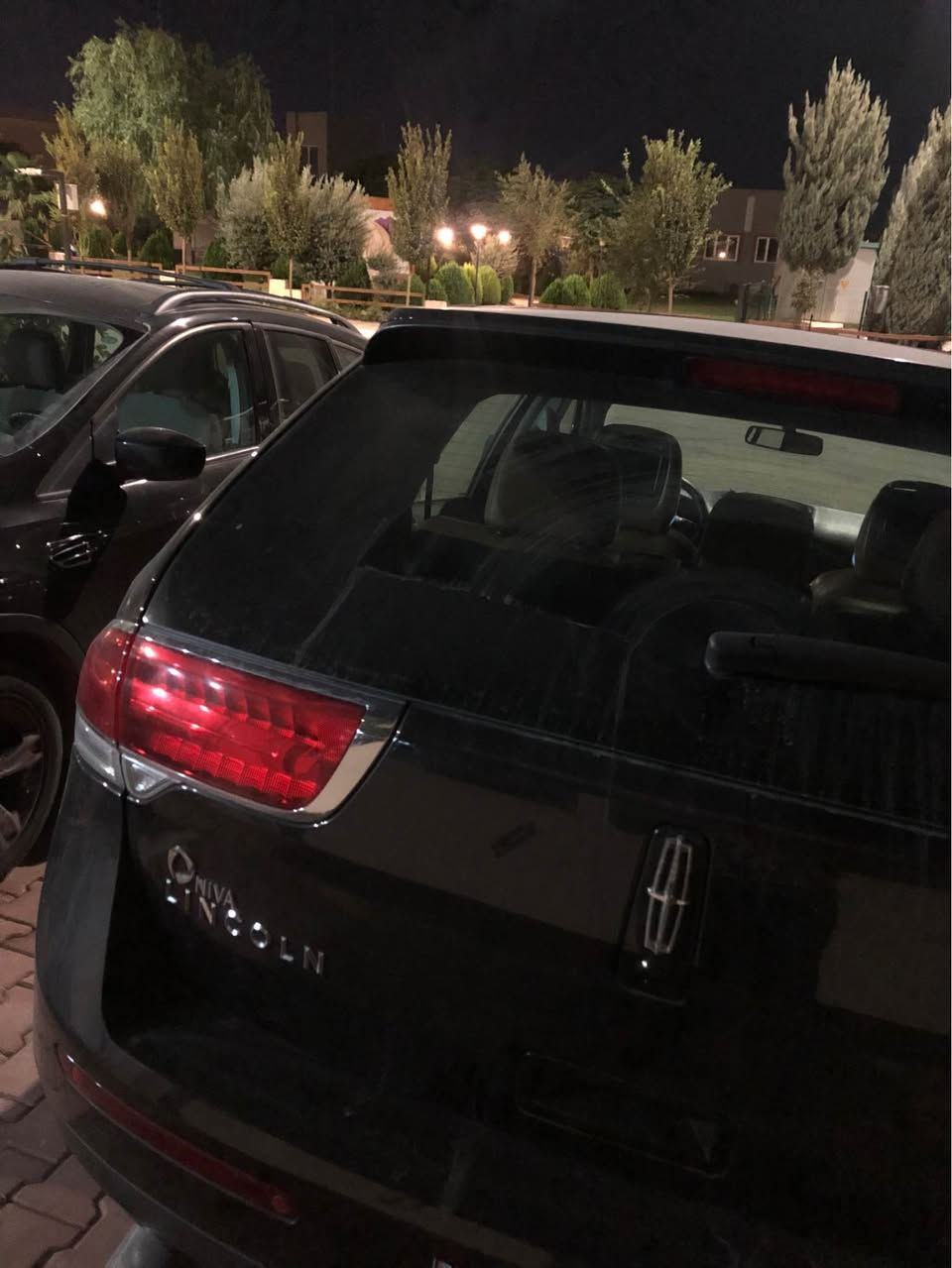 لینکۆلن MKX
مۆدێل ٢٠١٣
AWD دەبڵ ئەکسل
مەکینە شەش پستۆن ٣.٧ 
سفری شەریکەی نیڤا
پڕ مواسەفاتە
کوشنی پێش و دوا و سوکان هیتەرە
کوشنی پێشەوەی تەبریدیشە
سیستەمی صەوتی THX
وچەنەها مواسەفاتی تری هەیە
١٩١ هەزار کیلۆمەتر ڕۆیشتوە
نرخی ١٦٩ وەرەقە و مەجالی معامەلەی تیایە
بۆ فرۆشتن یان گۆڕینەوە بە فۆردی F150 السليمانية, العراق


**إذا كنت صاحب هذا الإعلان وتريد حذفه لأي سبب، رجاءا أرسل رسالة إلى الدعم الفني**