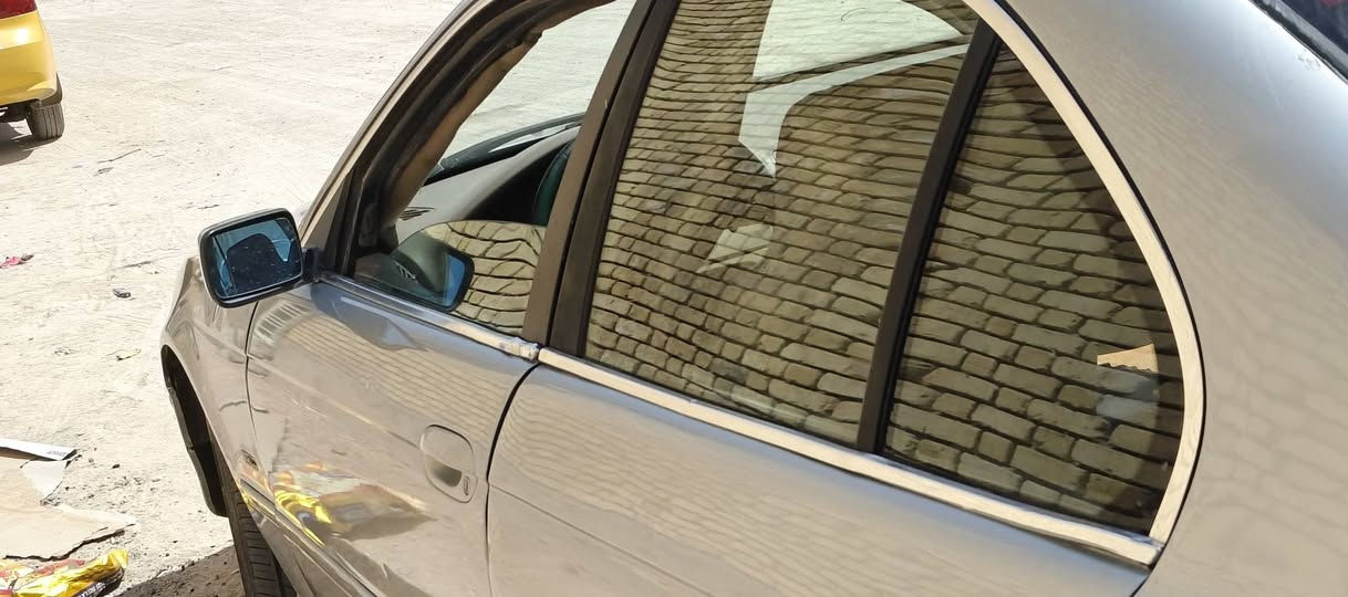 BMW
سيارة موديل 2000
مكينة محور 3000 
رقم سليمانية نافذة 31 
سعر ٣٥ 
مكلف بالنشر 
خابر صاحبها وبيك خير وتدلل 
***********
