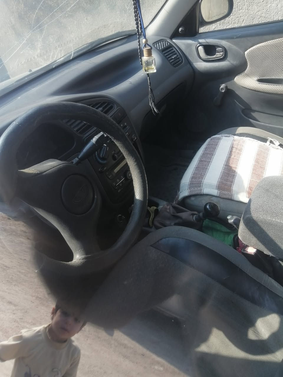 السلام عليكم دايو لانوس موديل ٢٠٠٠ سياره جاهزه من ماشي مكينه وكير خير من الله السعر ٣٥ وبيهه مجال يسيط مكان السياره المحموديه رقم صاحب السياره ***********
