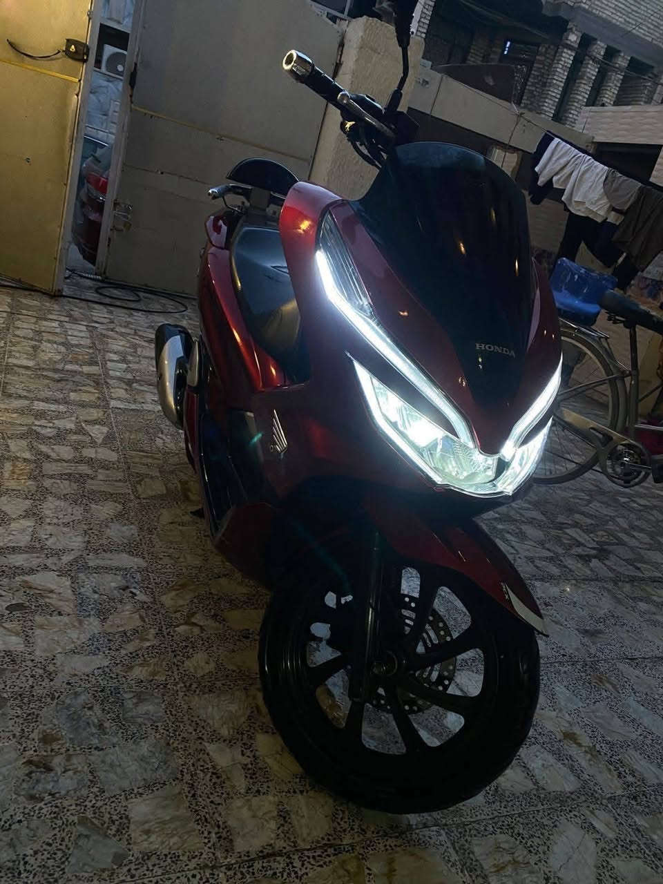 السلام عليكم دراجه بي سي اكس جيل ثالث للبيع وارد كوري مكينه125ccمرقم و كامل تحويل ثاني يوم ماشيه 27 الف فقط
السعر23 ورقه للاستفسار *********** واتس
