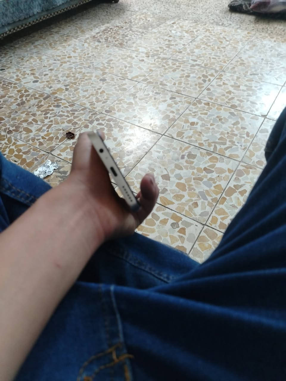 السلام عليكم موبايل للبيع جهاز نضيف الذاكره 128 رام 8 جهاز مال بيت 60فريم بوبجي السعر اب 115وبي مجال  عنوان من حي البلديات قرب خالد ابو الكص رقم الهاتف *********** بي وتساب
