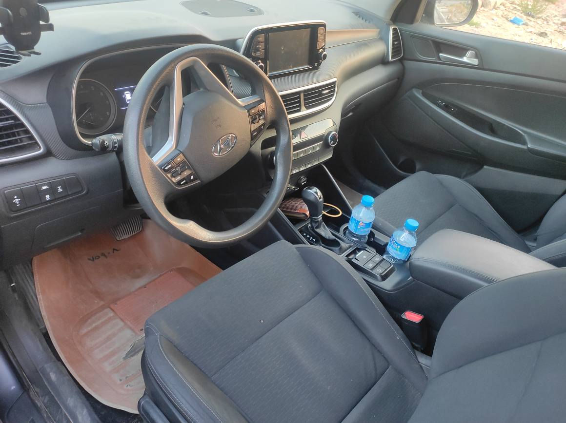 ترهم بيع ومراوس. 
توكسن موديل 2019 وارد أمريكي
 
محرك ٤سلندر Gdi حجم ٢٠٠٠  تنفس طبيعي. 
كير اوتوماتيك شرط المحرك والكير 
رقم اربيل دولي رقم وهزة وسنويه جديد شرط التحويل 
🚫الضرر  فقط بارد بل سقف مال تنزيل من شحن مرفوق صورها بأمريكا 
فور ويل HTRAC  نضام دفع ذكي
انظمة قيادة 
نظام تراكشن مانع انزلاق 
نظام منحدرات 
هند بريك دكمه
 شاشه. ابل كار بلي واندرويد
مثبت سرعه
تحديد مسار
شاشة اعطال 🔧🔩
تبريد قطعة  ثللللج ❄️  
طخم تاير ويل كب  
سيارة جاهزه ونظيفة 
موصل الايسر 
*********** موصل, نينوى
