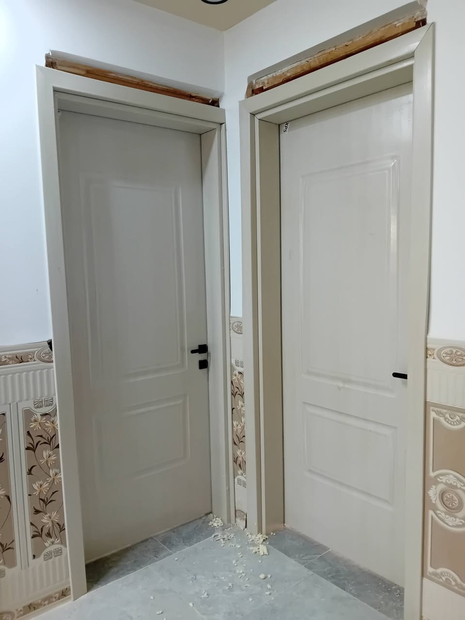 تنصيب ابواب تركيا في النجف ***********
