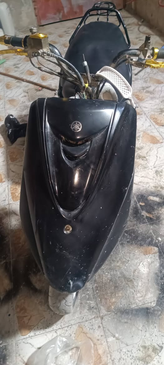 سلام عليكم اكزز تريت للبيع 
دراجة مثل منكول مال لعب😂
الدراجة اذا مو نكرة مرجوعة 
بيهة صالنصة رياضي مكينة مفتوحة مرة كهربائيات شغالة سعر 700 وبيهة مجال للطيبين
مكان كربلاء بوبيات واتس 
***********
