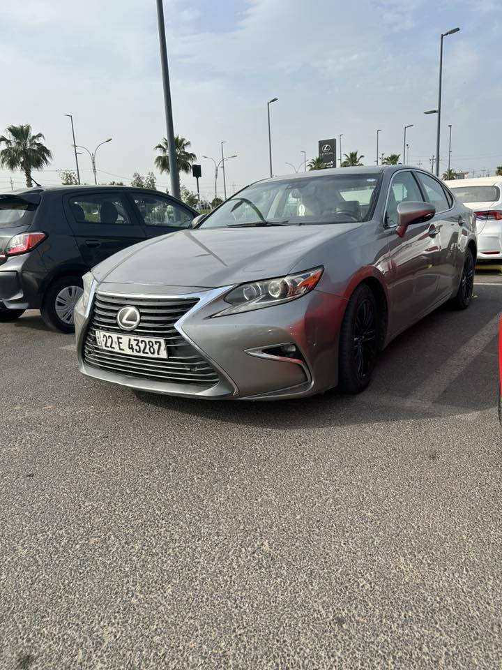 لكزس ES350 2016  محرك 3.5
كير ومحرك مامفتوح، دواخل سليمة، حادث خلفي بسيط
صندوق وجاملغ خلفي ايسر صبغ والجاملغ الثاني الايمن بارد.
مواصفات معروفة، مثل ماتشوفها بالصور.
السياره متواجده بأربيل حالياً وبيعها مستعجل جوه السوك بهواي. صعب جداً تلقى حادث خلفي!
اداورلك بأسمك نفس اليوم او ثاني يوم
السعر ١٩٣ ورقة وبي مجال بسيط
للتواصل واتساب فقط
***********
