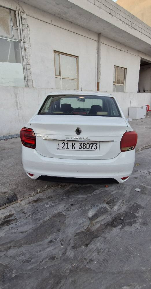 رینۆ سیمبول ٢٠٢٠ بۆ فرۆشتن
بێ بۆیاخ بێ تەرزە بێ سارد
بە شەرتی گێرومەکینەو کارەبای 
سێرفسی کامل کراوە بە گۆڕینی ڕۆن و هایدرۆلیک و قایشی تایم و پێش و دوای کامل کراوە لە هیچی نەقس نیە تاوەکو ٧٠ هەزار کیلۆمەتری داهاتوو
سەنەوی بە ناوی خۆمەوە 
سەیارەکە ١٠٠ هەزار رۆیشتوە 
نرخی ٩٣ و معامەلەی برایانە
رەقەم: ٨٦٣٦ ٨١٤ ٠٧٧٤
0774 814 8636 السليمانية, العراق
