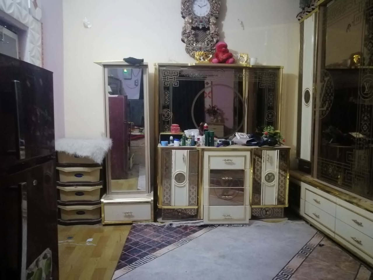 غرفة للبيع 10
قطع بـ مليون


**إذا كنت صاحب هذا الإعلان وتريد حذفه لأي سبب، رجاءا أرسل رسالة إلى الدعم الفني**