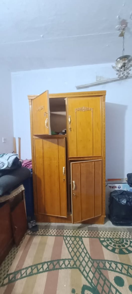 السلام عليكم كنتور جديد جبته قبل سبوع رايده ب170 
كامل مابي اي نقص لا كسور مفاتيحه  القفل كلشي كامل ونضيف رقمي موجود واتساب ***********
