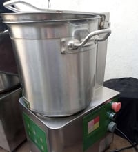 للبيع سعر. 450 الف. مكان السيديه.  07700002596