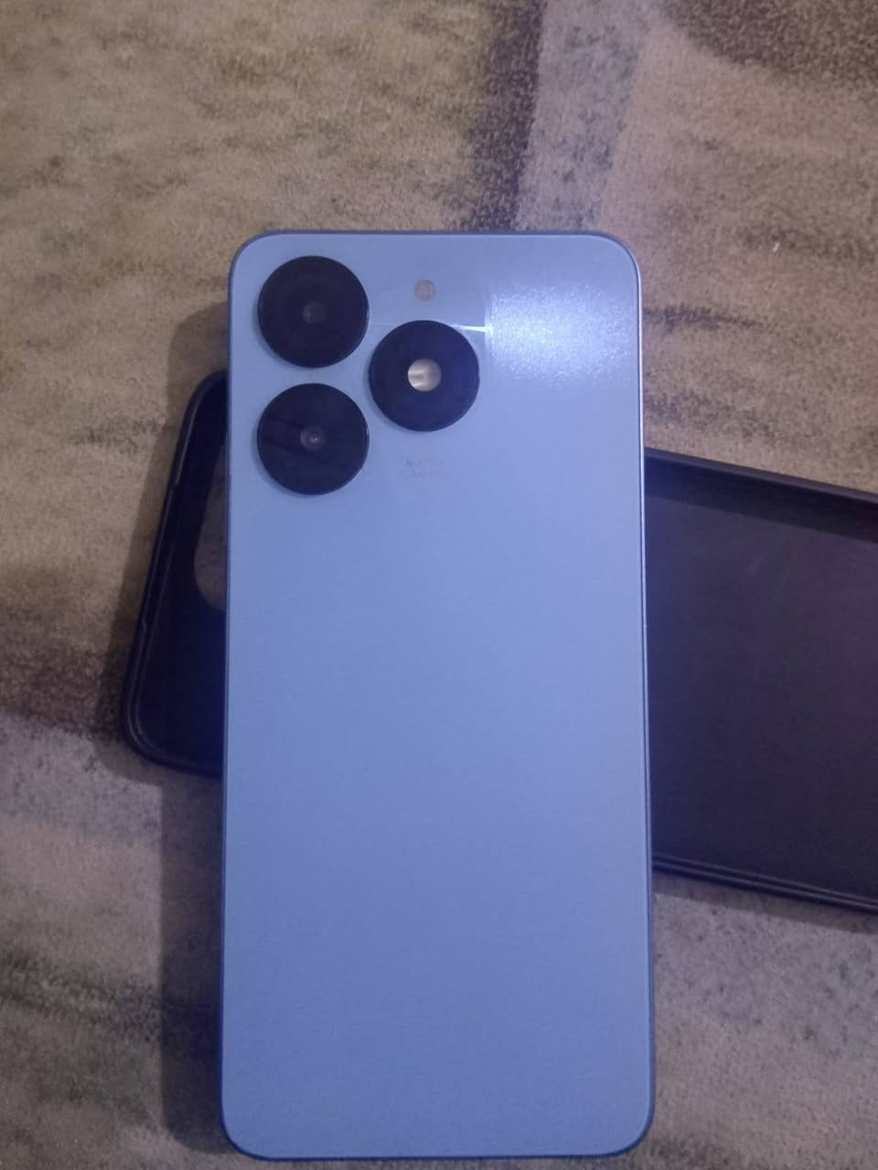 تليفون itel A70 كلشي ما بي شي تعال و افحص سعر 125 و بي مجال مكان بصره زبير    ملاحظة ما بي كارتون الرقم ***********
