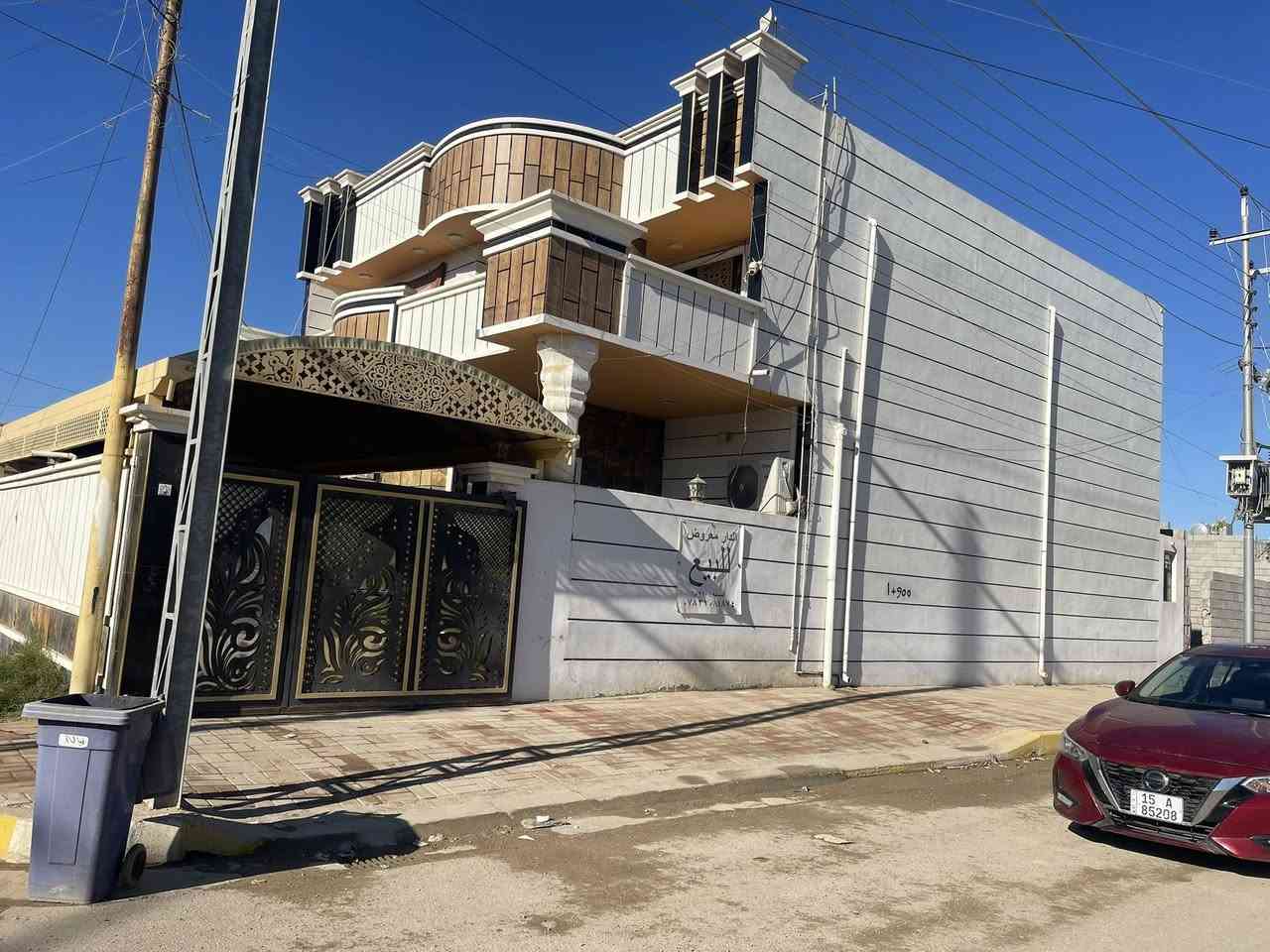 بيت طابقين للبيع ركن ع سايدين 210م5كيلو خلف جامع الشهداء طابو صرف ٤غرف نوم صاله ٢ستقبال مطبخ صحيات خارج وداخل 
١٤٠مليون وبي مجال 
مكتب كريم العبيدي 
***********
