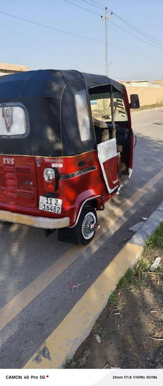 تكتك تيفي اس موديل 22 شهر 10 رقم وسنوية نكليزي بسمي هزة جديد تحويل ثاني يوم تكتك جاهزة كبل للشارع كهربائيات كلها شغالة   كيج سرعة كيج  بانزين  تخم تاير جديد دومشة كبات التكتك مرشوشة بدون اي  معجون  بدون اي خياس محرك مكفول من تنقيص و تبخير
مكاني بغداد يم البوابة 
*********** واتساب موجود
