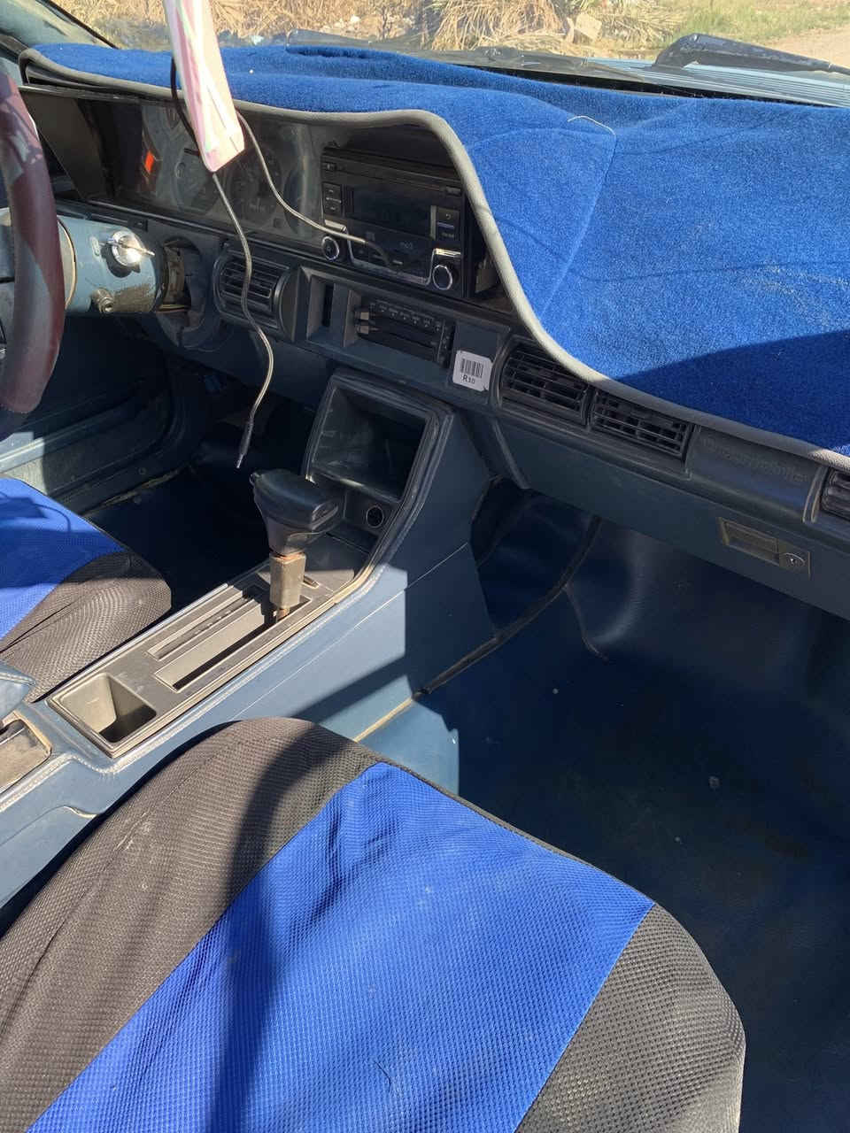 بسم الله الرحمن الرحيم
سيارة اولدز موبيل 1990 ، گشرها نظيف، المحرك تمام جداً والگير فيه خلل ميكانيكي، السعر (30) وبيها مجال، للتواصل على الأرقام التالية:

***********

‭0782 545 8149‬
