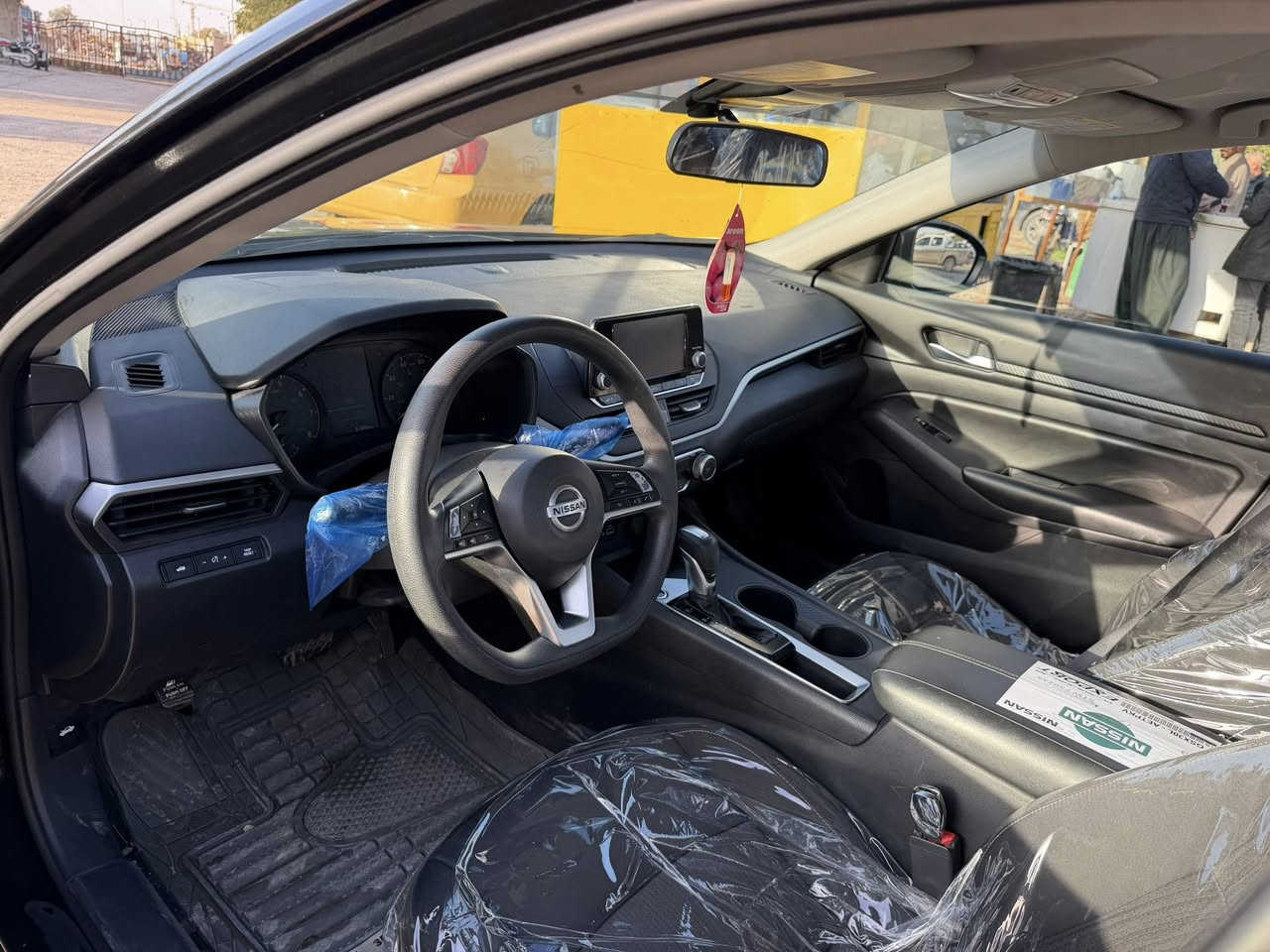 سيارة ألتيما 2022
فقط 51 كيلومتر ماشیة
السجل والرقم جديد حتى 2029 وباسمي
السيارة بحالة ممتازة جداً وبدون مشاكل
السعر: 14,600 (غير محدد العملة)
رقم الهاتف: ***********

سەیارەی ئاڵتیما ٢٠٢٢
تەنها ٥١ کیلۆمتر ڕۆشتووە.
سەنەوی و ڕەقەی نوێیە تا ٢٠٢٩ بە ناوی خۆمەوەیە
سەیارەکەم بێ نوقسانی زۆر بێ کێشەیە
نرخی ١٤٦ گەڵایە
ژمارەی موبایلم: ***********
