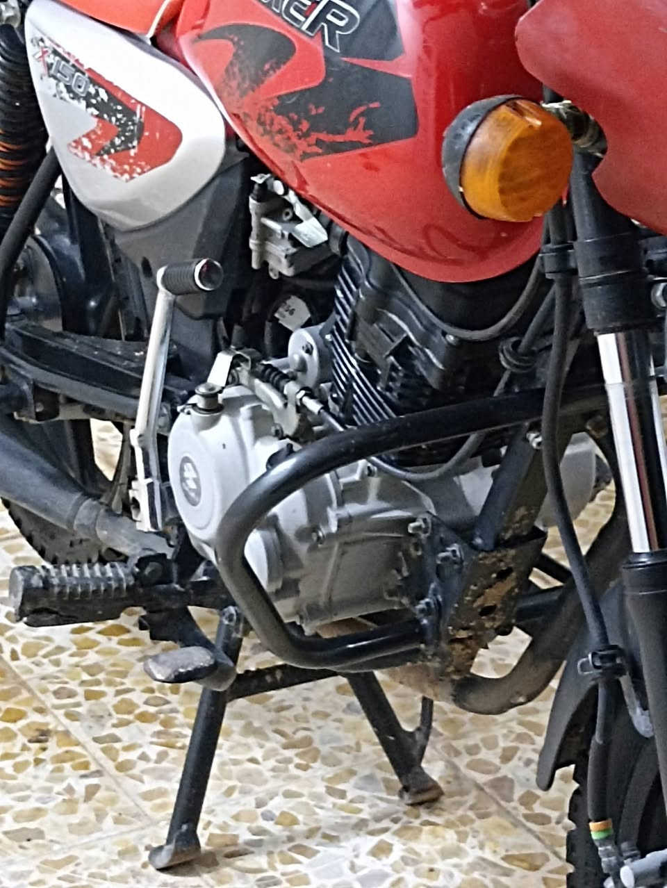 سلام عليكم ورحمة الله وبركاتة
دراجه بوكسر جبلي موديل 2020للبيع السعر مليون و100وبيها مجال 
المحرك مامفتوح اوراق كامله اصلي 
شرط ماتمد ايدك عليها دراجه مال جناي 
محتاج واريد ابيعها 
مكفوله من كلشي اي نقص مابيها 
العنوان ديالى قزانية وهاذا رقمي ***********
