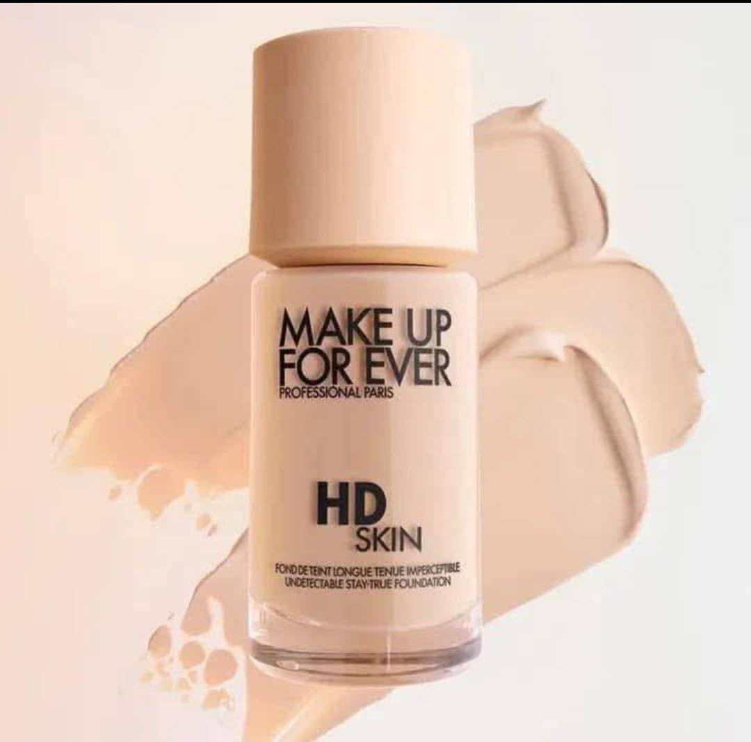فاونديشن اتش دي من ميك اب فور ايفر الامريكية 🇺🇲❤️♥️
MAKE UP FOR EVER HD Foundation 

كريم أساس أتش دي سائل من ميك اب فور ايفر :

كريم أساس عالي التقنية الذي يتميز بقوامه السائل الذي يمنحك بشرة مثالية خالية من العيوب.

يأتي بتركيبة فريدة مطورة بتقنية متقدمة خصيصًا ليلبي متطلبات قطاعي السينما والتلفزيون ليضمن لك بشرة مثالية طبيعية تحت الأضواء.

كريم الأساس اتش دي سكين يمنح تغطية متوسطة إلى كاملة قابلة للبناء للحصول على لمسة نهائية غير لامعة وطبيعية.
كريم الأساس السائل هذا مثالي للبشرة العادية إلى الدهنية.

مظهر طبيعي للجل
يمنح كريم الأساس اتش دي سكين بشرتك مظهرًا طبيعيًا للغاية بألوان طبيعية للغاية بفضل مجموعة الألوان الواسعة. كما أنه لا يمكن اكتشافه حتى في كاميرات 4K، مما يمنح بشرتك مظهرًا صحيًا ومنتعشًا.

ثبات لمدة 24 ساعة *
كريم أساس اتش دي سكين للبشرة مقاوم للماء والعرق والتلطخ. إنه أيضًا لا يلطخ القناع، ولا يوجد أكسدة للألوان على مدار اليوم. يتابع كريم الأساس حركة بشرتك، بدون تشققات ولا بقع جافة.

ملتزم للأبد
عبواتها صديقة للبيئة بغطاء من مصادر حيوية وحاوية زجاجية معاد تدويرها وقابلة لإعادة التدوير.

العبوة الخارجية متوافقة مع FSC**.
متوفر توصيل كوت ولكافه المحافظات 💗💜❤️


**إذا كنت صاحب هذا الإعلان وتريد حذفه لأي سبب، رجاءا أرسل رسالة إلى الدعم الفني**