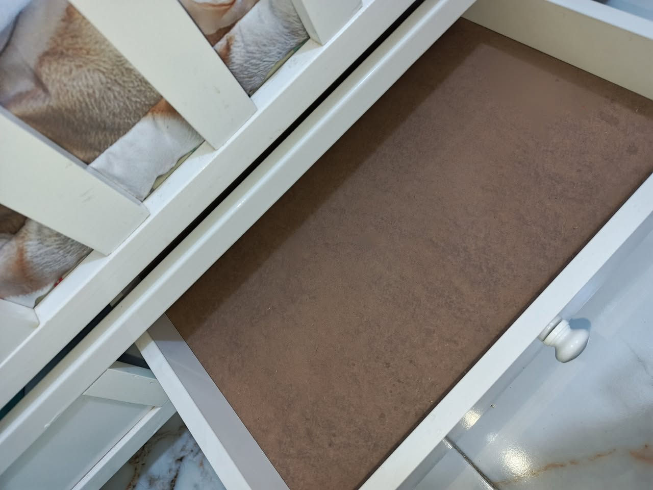 بنات عندي سرير ابني استخدمته 5اشهر واريد ابيعه مابي ولاعيب لان بس عله ايدي فبعده جديد كلش قياسه 50×100سم وياه لدوشك ومخده بعده بجيسه لدوشك


**إذا كنت صاحب هذا الإعلان وتريد حذفه لأي سبب، رجاءا أرسل رسالة إلى الدعم الفني**