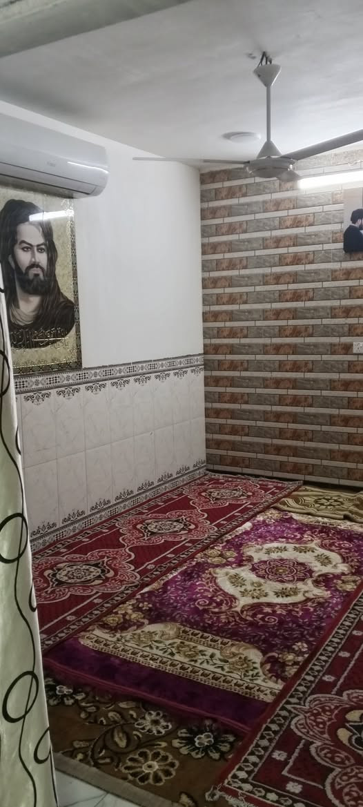 بيت 100 متر للبيع قاطين جوه استقبال وصاله ومطبخ وغرفه وصحيات ولفوك غرفة سويت وصاله مصفر ومعاملة طابو كاملة بالديوان المكان حي النورين قرب صورة حجي مهدي ألكناني سعر 80 وبي مجال رقم صاحب البيت ***********
