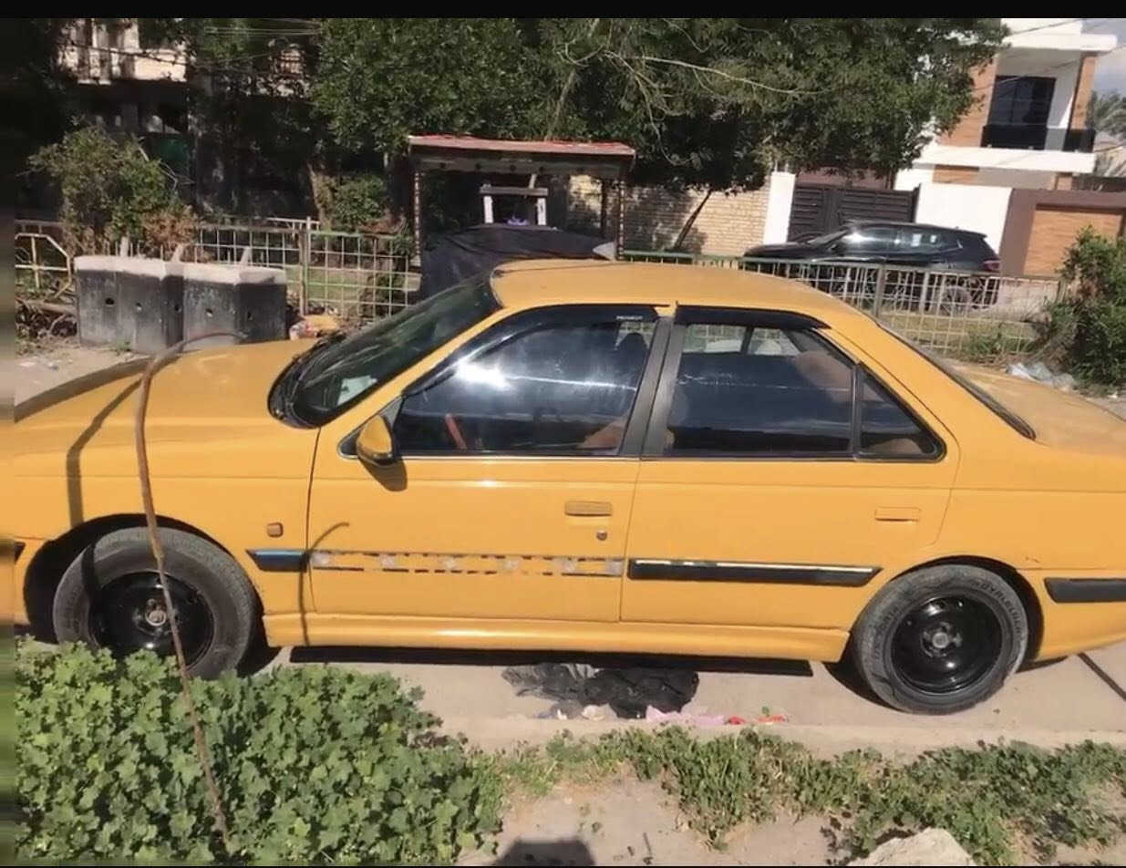 للبيع بيجو بارص مديل ١٦ سياره مكينه وكير مكفوله
مكاني بغداد الحريه *********** 
السعر ٣٣

