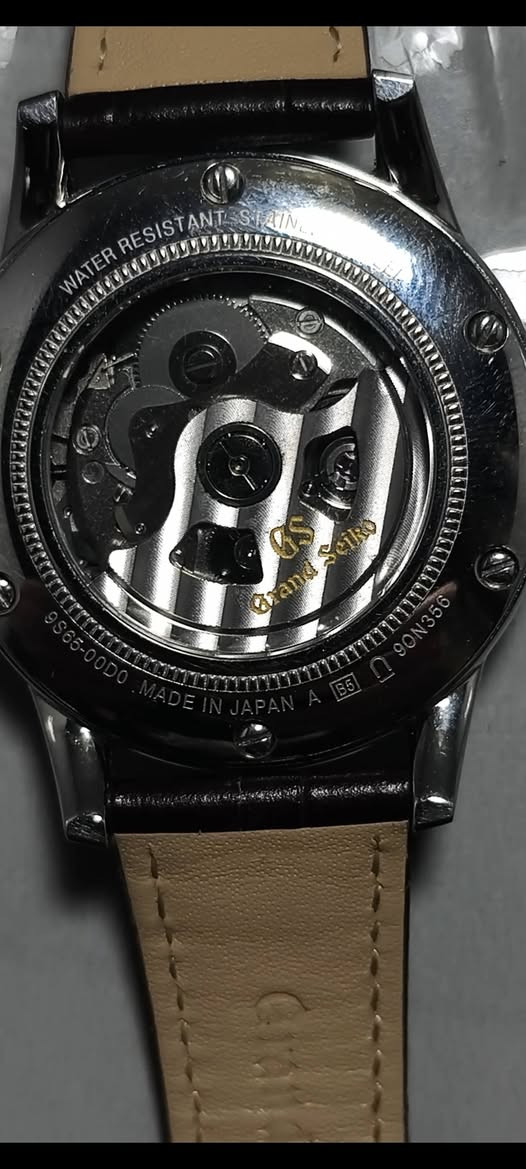 ساعه گراند سايكو باله
قطر 42
السعر 150 الف 
متوفر توصيل جميع محافظات العراق


**إذا كنت صاحب هذا الإعلان وتريد حذفه لأي سبب، رجاءا أرسل رسالة إلى الدعم الفني**