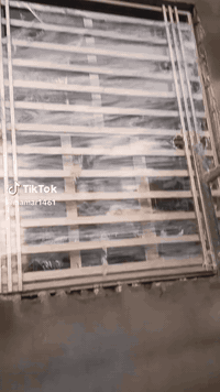 سلام عليكم حدادة عامها شغل مضبوط وموعد تفاصل بيبان شبابيج ساقف كيسبان كيبري مع تنضيف جميع الحديد وصبغ حياكم الله نعمل جميع مناطق البصرة  *********** شغل درجة اولى وحدث شي
