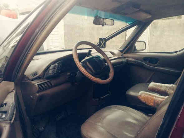 #سلام عليكم شوفر الومينه موديل 95 كهربائيّة كله شغل كير مكينه مكفول تخم تاير صدر خلفي امامي جديد تبريد منقص غاز سنويه تاريخ نفاذ 2024 رقم ذي قار بيع او مروس اتكفل سرقه و عشاير يعني بدون راعي مكاني بغداد سعر 20 بيه مجال بسيط رقم الهاتف ***********
