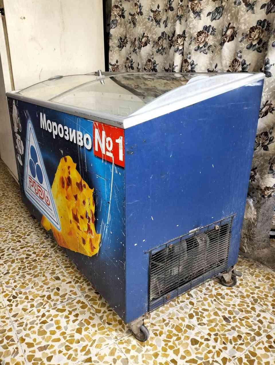 متاح.. مجمدة
 ١-شغالةشىرط
٢-منزللهافريزر موضحها بالصورة.. 
٣- تشتغل جهاز توماتيك خارجي.. 
السعر ٦٥  الف.. مكاني.. الايسر /حي عدن


**إذا كنت صاحب هذا الإعلان وتريد حذفه لأي سبب، رجاءا أرسل رسالة إلى الدعم الفني**