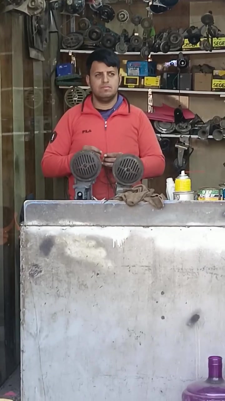 سلام عليكم هورنات لبيع عنجه هورنات حلوات مكصوص قرص علمود نعومه بكاني بغداد هاذ رقم ***********
