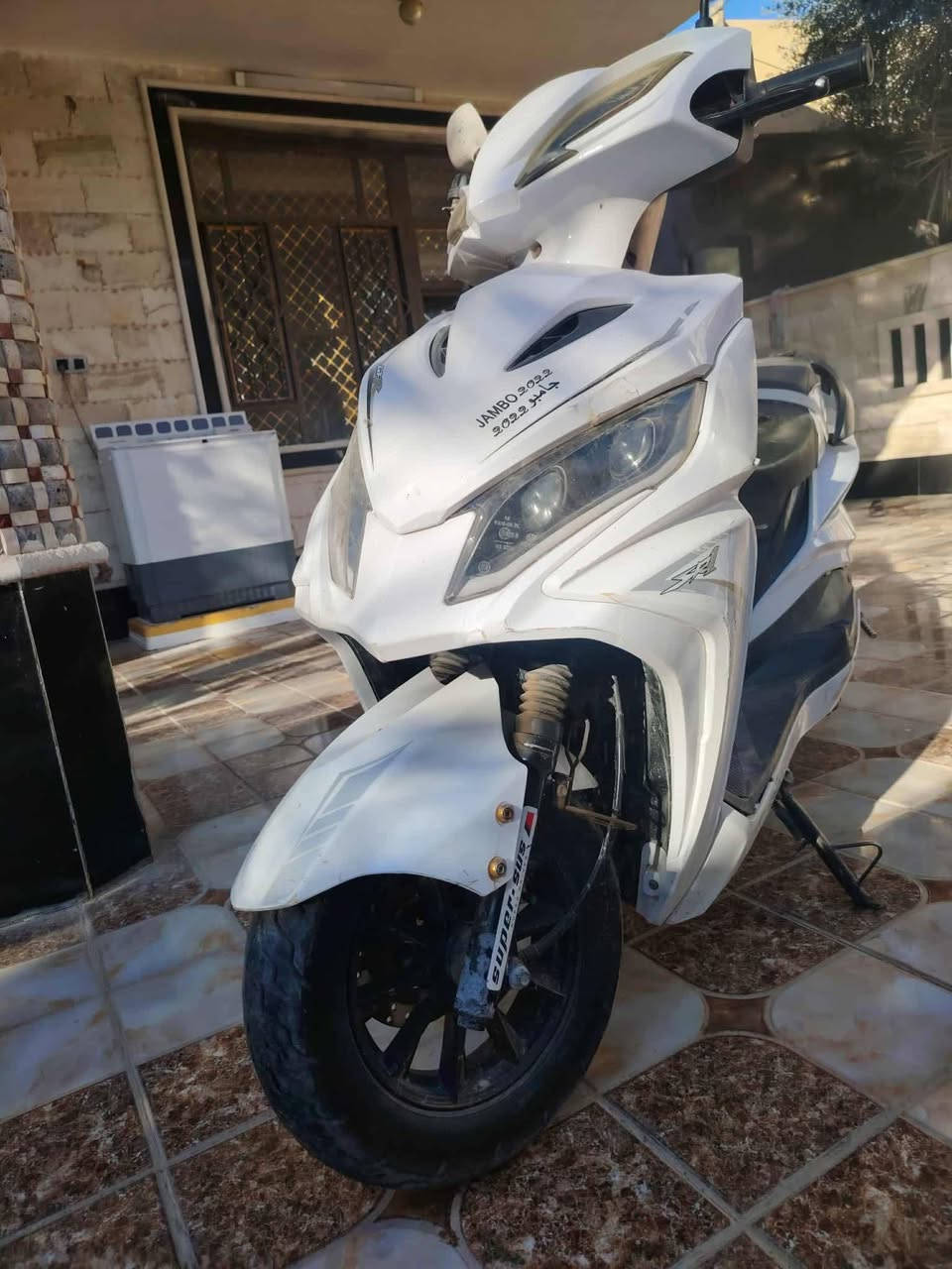 السلام عليكم دراجه للبيع سكنس جديده محرك خير من الله دراجه فول السعر 225 وبيه مجال الشراي بيه خير ويدلل المكان محاويل ناحيه الامام الرقم ***********
