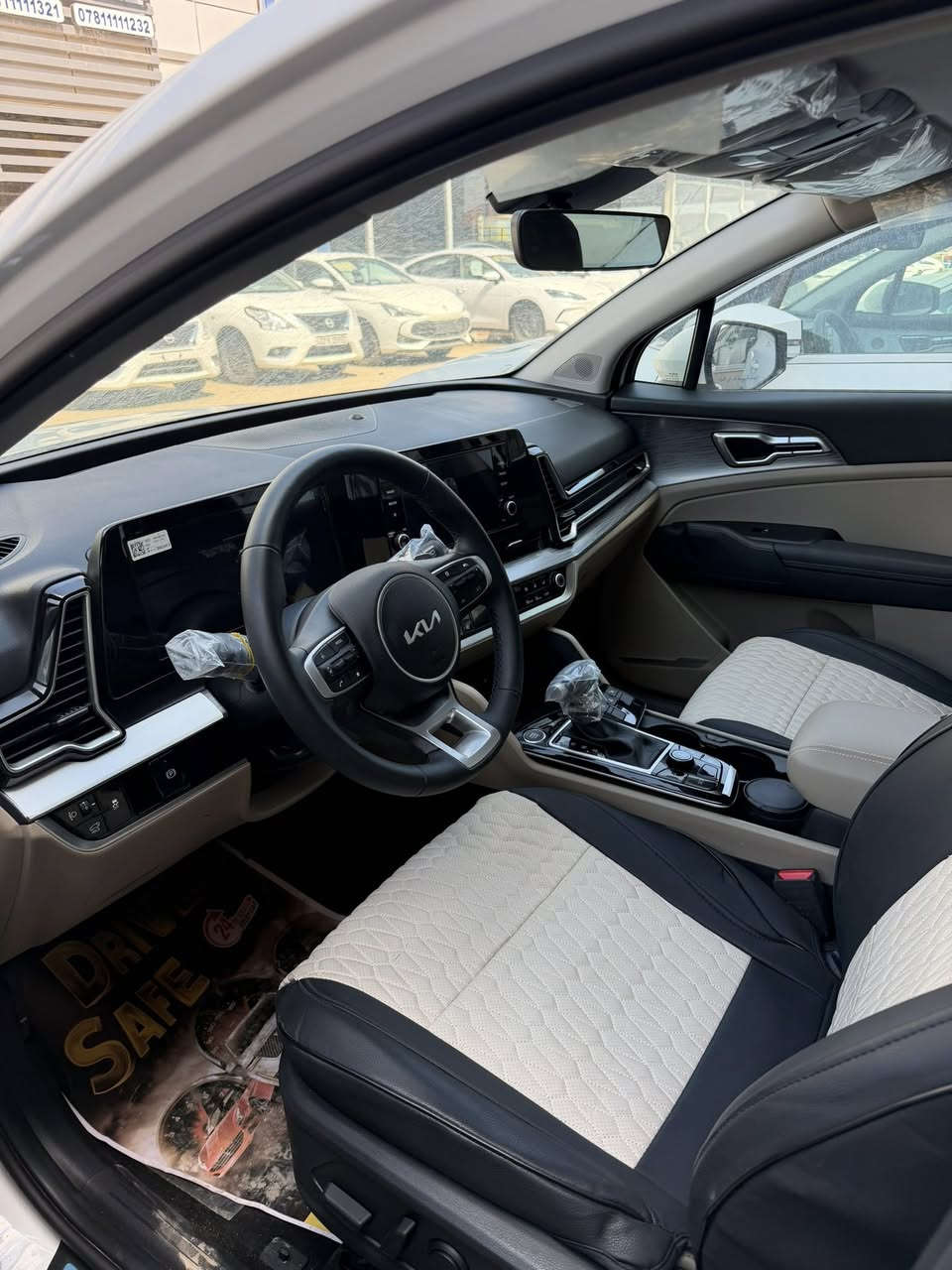 كيا سبورتج 2025✔️
ماشيه الفين كيلو 

جنطه كهرباء‼️رادار جانبي‼️تبريد شاشة❗️❗️شباك LED

(بصمة_كشنات كهرباء_تدفئة كشنات ومقود_هندبريك بصمة_اوتو هولد_باب خلفي كهرباء _حساس أمامي خلفي _نفكيشن وشاشة_ايرباك عدد 2_كامرة دوارة_)

وبقية المواصفات موضحة ب آلصور 

للاستفسار ☎️

***********

***********

___________
