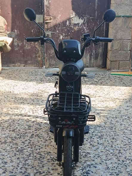 سلام عليكم من رخصت ابو لكروب دراجه شحن لبيع ماصارله هواي من شتريته سعر خاص مكاني بغداد بوب شام رقم ***********
