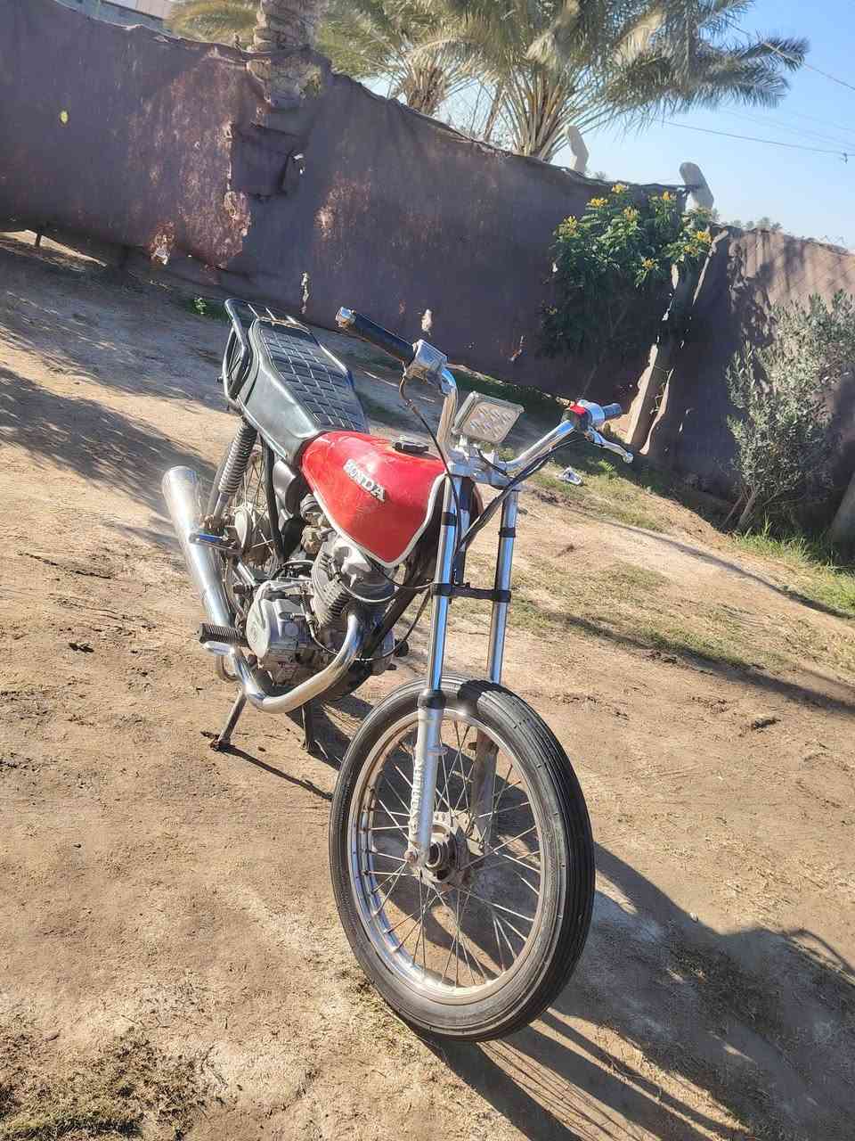 سلام عليكم دراجة ارشا للبيع كلك مكفول موديل 2015 بليته ورقم شاصي مكينه حلوه السعر 250 مكان حله ابو غرق رقمي ***********
