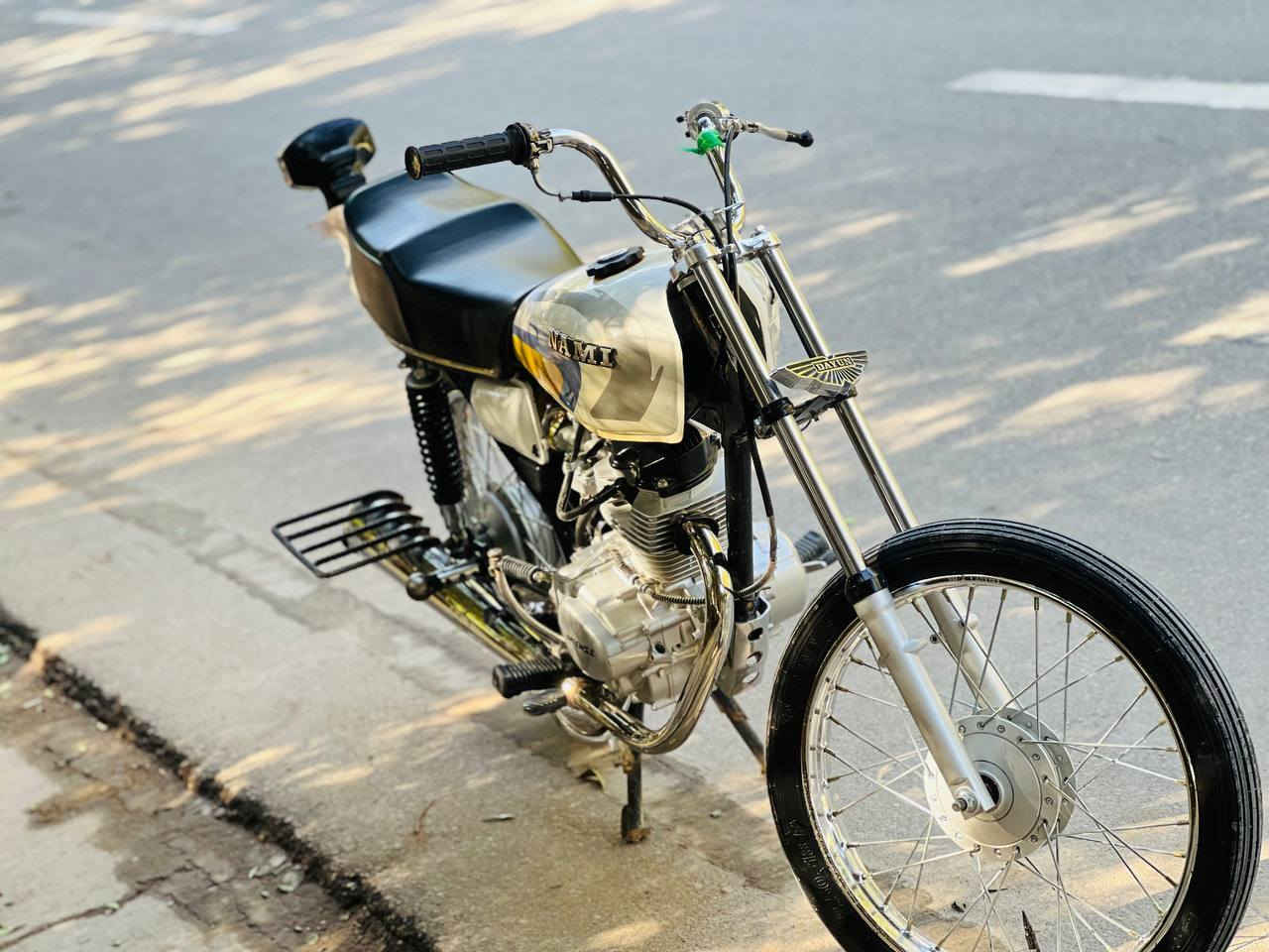 سلام عليكم اخوان دراجه اربعه كير للبيع اوراق بسمي وكيلهه سما بغداد بالخان شاصي 2018 وباقي الغراض كله 25 دراجه جديدة ونصبتهه حلوه مكينه انتنس ما مفتوحه ورايدهه ب700

مكاني نجف كوفه للاتصال *********** صاحب الدراجه ﯧ﴿ۦۦۦۦسۜيۧف ٱلشبليۧ ۦۦۦۦ ۦ﴾
