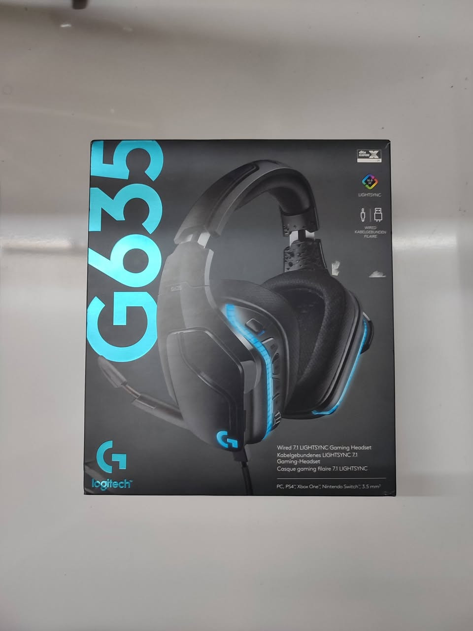 قطع للبيع توصيل موجود 

Monitor LG 75HZ WHITE 
85 الف 

Ups Onlenie 1KV Rislng
استخدام اسبوع فقط الوصل بالصور موضح تاريخ الشراء مع السعر بي ضمان سنه كاملة من مكتب بالصناعة 
165 الف شامل توصيل 

Mouse Bloody 
35 الف

Logitcg G635 
65 الف 

Micrhone Fifine Am8  White 
55 الف 

سبيكرات ارجي بي تحكم كامل الزوج ب20 الف 

للتواصل 
***********
