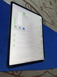 ايباد 12.9 • M1 • خلل شحن