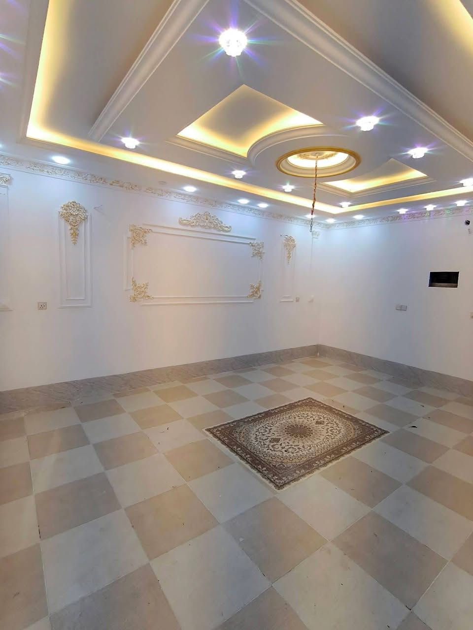 🔸سند طابو يتسجل بإسم اي عراقي
📍أربيل-بيت للبيع حي قربو قرب سايدين لاوان
➖مساحة 150M طابقين مربع ركن
يتكون⤵️
➖4غرف نوم 
➖استقبال-صاله-مطبخ-مجموعه صحيات-كراج
السعر ٨ دفتر و ٧٥ ورقه 
📞 تواصل مباشر واتساب أو اتصال:
***********
***********
***********

تابعنا الان وشوف احدث العقارات يوميا 🏘️
🔗 https://t.me/erbilkurdastanaqarat
