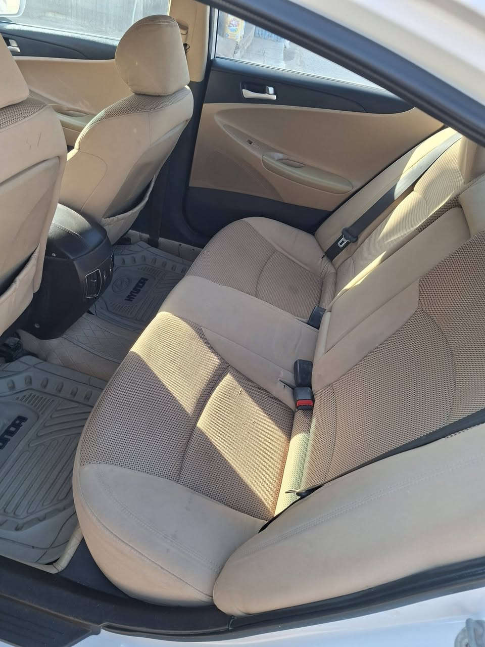 سوناتا خليجي 2013رقم بغداد  باسمي 
مكينه ٢٤٠٠  ممفتوحه وجديده
كير ممفتوح وجديد
السياره ماشيه ١٢٢
مكفوله من الحادث
بيها بارد ورصعات
عندي بيها سونار 
السعر ١٢٥
المكان نجف مشخاب
***********
***********
السياره مكلف بنشرها
