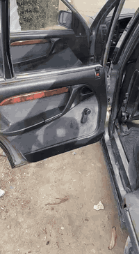 السلام عليكم اوبل ا وميكا للبيع موتل 1993 مكانه الغزاليه سياره بسمي بغداد تسقط سنويه 2030سعره 28 بي مجال هذه رقمي ***********
