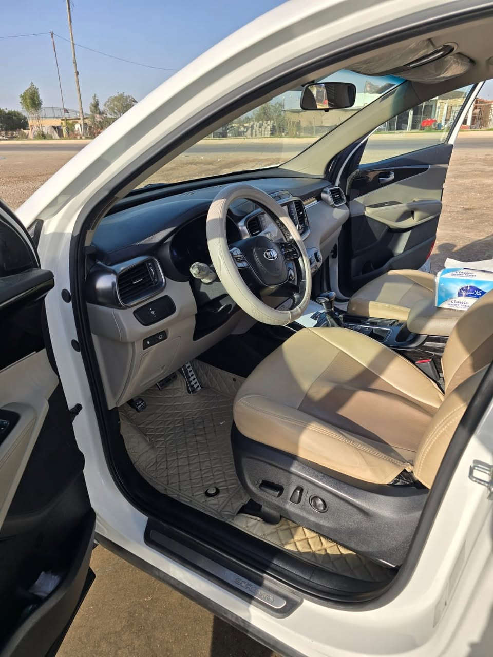 سلام عليكم
للبيع 

كيا سورنتو 2020 استلام زيرو خليجي 

ماشية 140 الاف كم فقط

رقم بغداد الجديد سنوية جديدة 

مكينة ستة سلندر 

كفاله عامة

سيارة كلها زيرو 

سيارة فول 1/1 عدا بانوراما وكامرات الجانبية

المواصفات :- 

ويل 19

بصمة تشغيل وابواب وجنطة كهرباء

كامرة خلفية

كشنات جلد

كشنات كهرباء  

تشغيل عن بعد 

ثلاث انظمة قياده 

شحن لاسلكي

منافذ تايبسي

بلوجكتر لد

مري شفط 

ترحيب 

سبعة راكب 

الخ من المواصفات المعروفة

للاستفسار الاتصال او المراسله واتساب ***********
