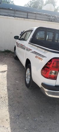 تيوتا موديل 23شمالي كفاله عامه ماشيه ٢٦كيلو متر السعر 288 مكانهه بغداد...